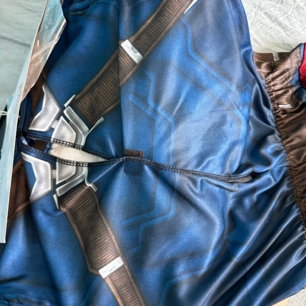 New Marvel Youth Captain America Halloween Costume Size Medium (8-10) - Picture 4 of 15